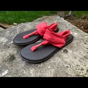 Sanuk Yoga sling sandals